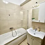 Summerland Seaview Premium דירה