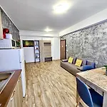 Summerland Seaview Premium 아파트