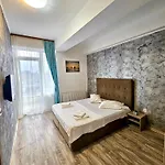 Summerland Seaview Premium דירה מאמאיה