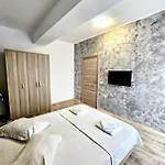 Summerland Seaview Premium 아파트