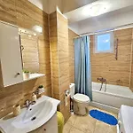 דירה Summerland Seaview Premium
