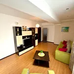 Summerland Seaview Premium דירה
