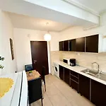 Summerland Seaview Premium מאמאיה
