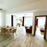 Summerland Seaview Premium 아파트 *