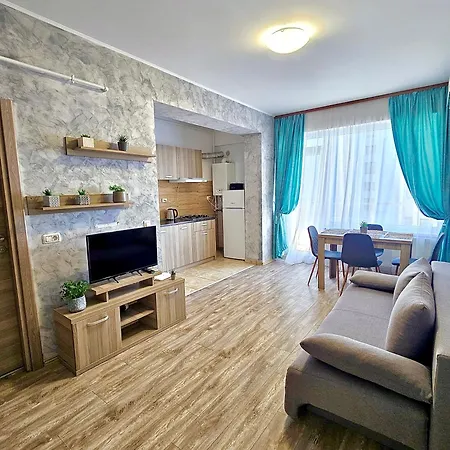 Summerland Seaview Premium Mamaia
