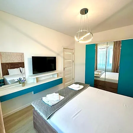 Summerland Seaview Premium Mamaia