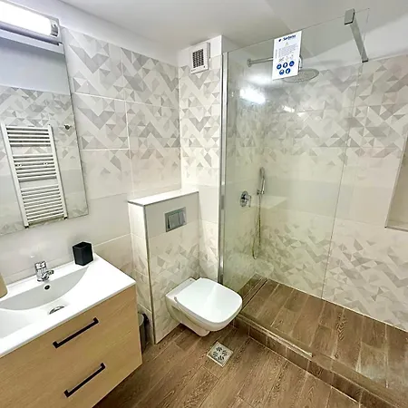 Apartment Summerland Seaview Premium Mamaia