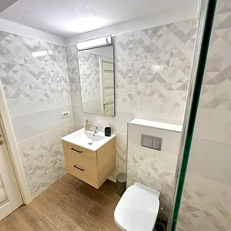 Summerland Seaview Premium Apartment