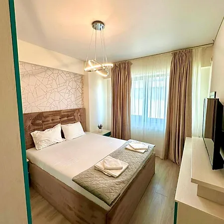 Summerland Seaview Premium * Mamaia