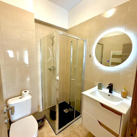 Summerland Seaview Premium Apartment