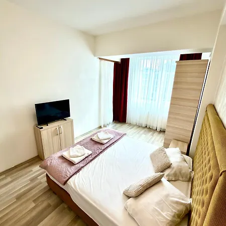 Summerland Seaview Premium * Mamaia