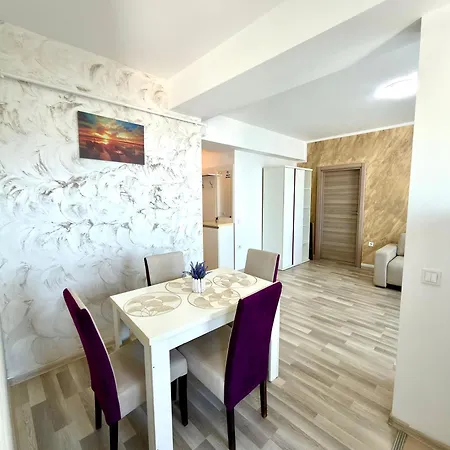 Summerland Seaview Premium * Mamaia