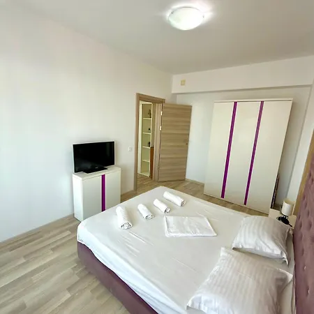Summerland Seaview Premium Apartment