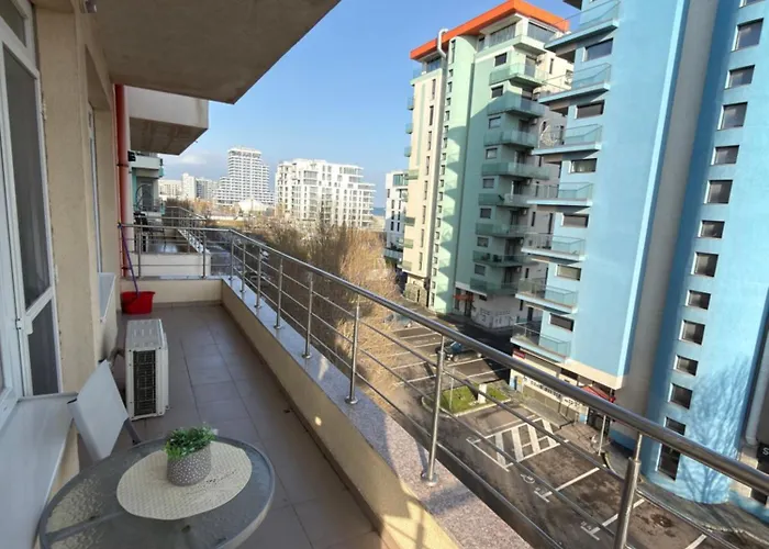 Summerland Seaview Premium Appartamento *