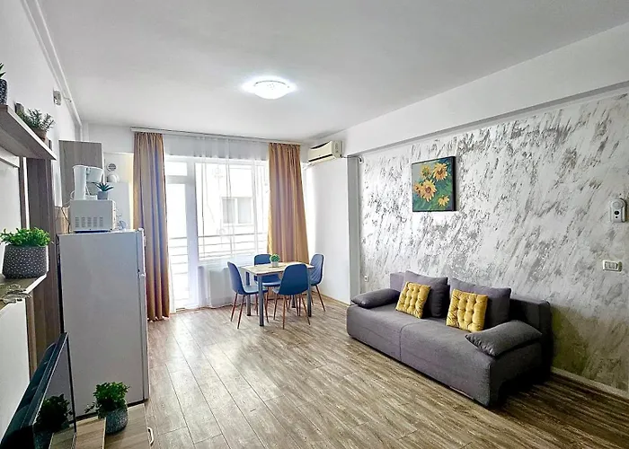 Summerland Seaview Premium Mamaia