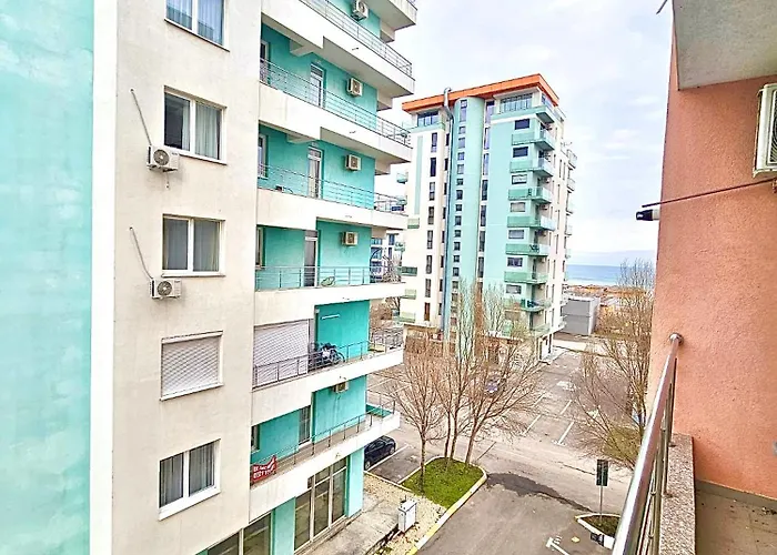 Summerland Seaview Premium *